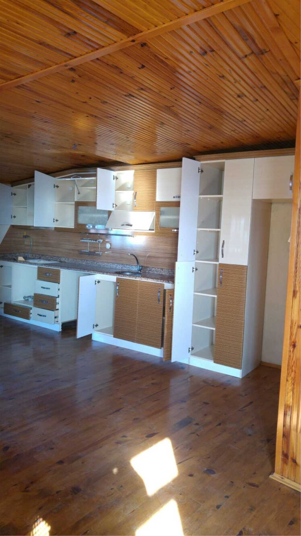 Gülce Gayrimenkulden Arnavutköyde Merkezde Satılık Dublex